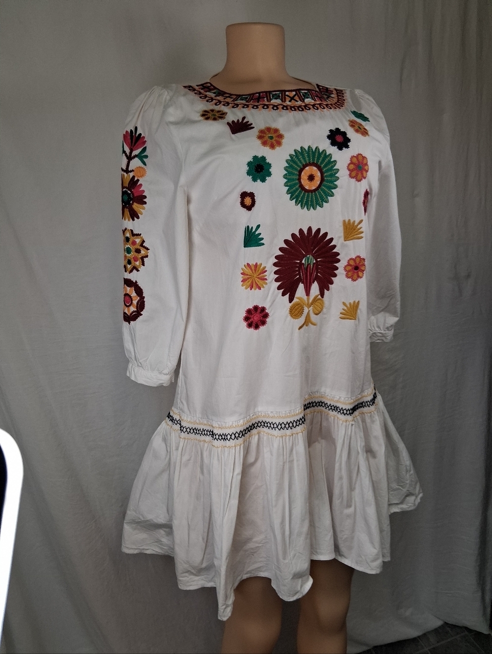 Ellison Ivory Satin Shell Top - Picture 3 of 15